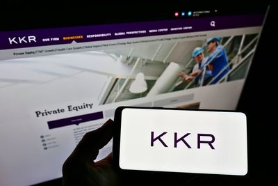 KKR Downplays Software Risk, Flags Record Credit Fundraising
