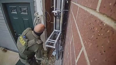 Chicago Homeowner Sues Border Cops for Warrantless Raid