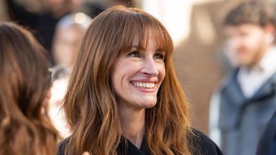 I never thought I'd consider tailored shorts for occasionwear, but Julia Roberts just made culottes wedding-ready