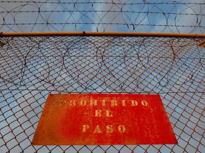 Italy pushes EU to suspend Spain from Schengen zone