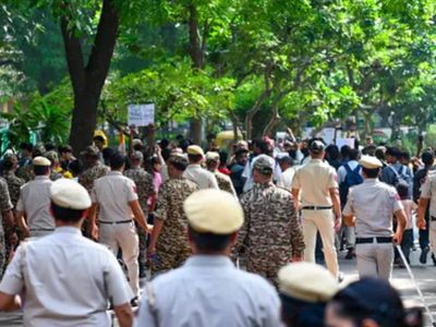 'Behind every uniform is a family': Kin of Delhi cops injured during CJP protest seek Parliament's attention