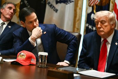 Trump takes his marathon Cabinet meetings to Camp David