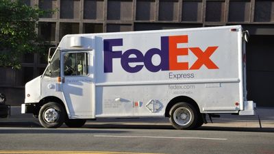 FedEx charges $700 to ship an irreplaceable Father’s Day gift for Virginia author. Then she was told it was destroyed and given no proof
