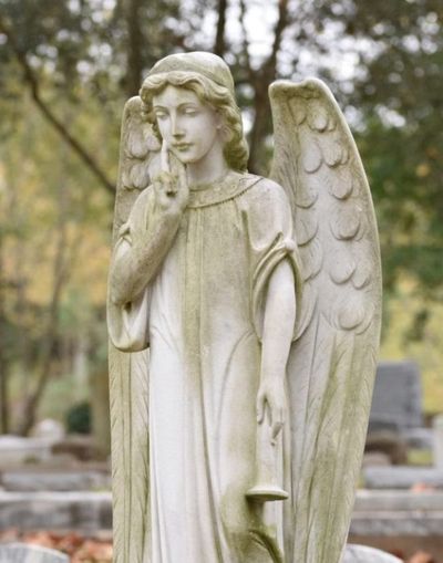 5 Signs Some Spiritual Traditions Associate With Guardian Angels