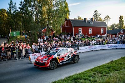 WRC Rally Finland: Ogier claims lead after incident-packed morning