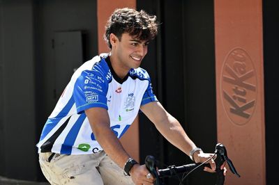 Behind the scenes of Arvid Lindblad's special first F1 British Grand Prix