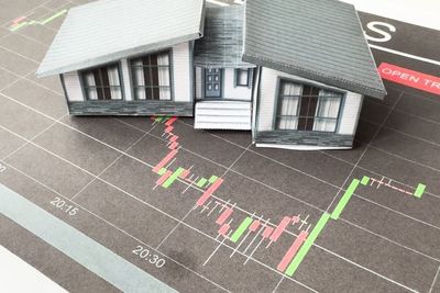 US Mortgage Rates Hit Highest Level in a Year as Fed Uncertainty and Iran Tensions Loom