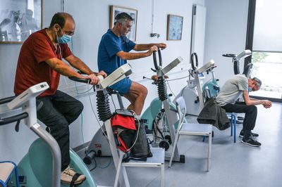 A Long COVID Trial Found Fatigue Improved with Specialist Care While Routine Full Body Scans Added Nothing