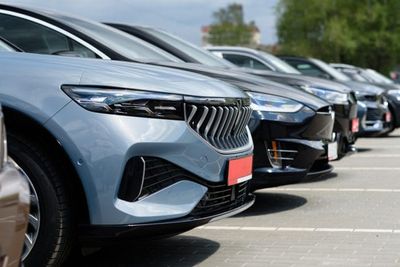 9 Car Brands Losing Ground With U.S. Buyers