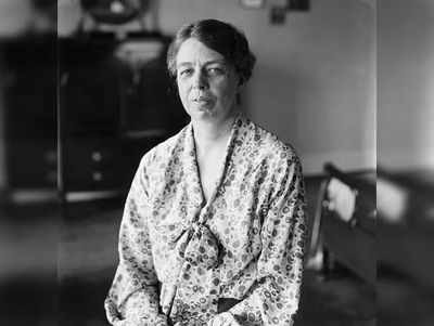 Quote of the Day by Eleanor Roosevelt: “Do one thing every day that...” — Small steps that lead to big life changes