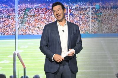 Former Cowboys QB Tony Romo placed on leave by CBS Sports after OWI arrest