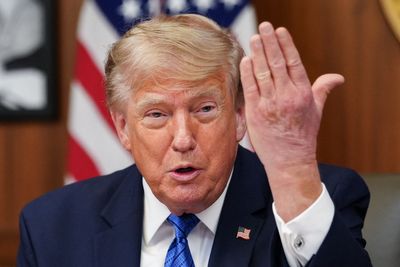 Trump delivers childlike ‘bing, bing, bing’ recap of latest Iran war action