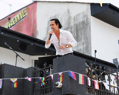 ‘He lived here a long time, so it feels poignant’: Nick Cave thrills Brighton passersby with secret rooftop gig