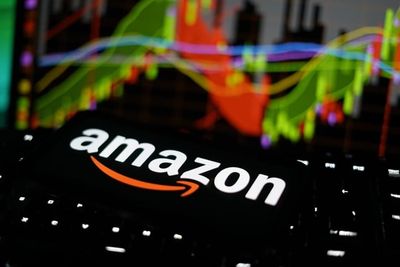 Stock Market Today: Amazon Jumps 15%, Apple Wipes Out $475 Billion