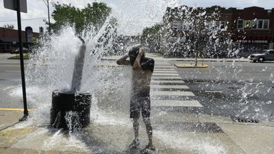 Strong El Nino 'adding fuel to a planet already on fire', warns UN chief