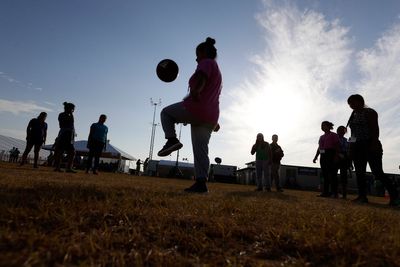 Thousands of migrant children in the US could face new deportation risks as legal aid deal expires