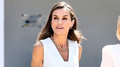 Sorry to my summer brights, Queen Letizia's comfy icy blue co-ord has got me styling cool tones in the heatwave