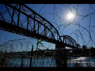 Trump admin pushes tougher English rules for Mexican train crews crossing into US