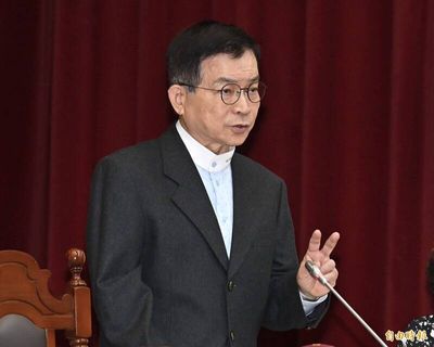 賴士葆挨批「漢奸走狗賣國賊」 提告求償100萬吞敗