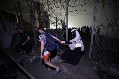 Thousands of migrants depart Ceuta as EU tightens borders