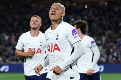 Chelsea 1-2 Tottenham: Richarlison wins Down Under derby for 10-man Spurs