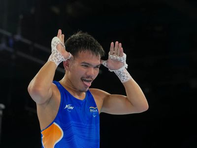 Jadumani Singh wins silver for India in CWG boxing final: He dreamed of becoming a footballer until one conversation with his uncle changed his life