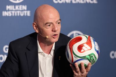 European football chiefs lose ‘confidence’ in Fifa boss