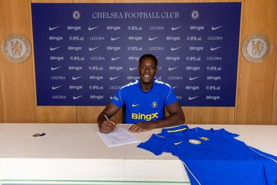 Danny Welbeck explains why he joined Chelsea as veteran striker's transfer confirmed