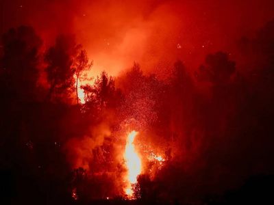 Heat wave brings record-breaking temps, heightened wildfire risk to parts of Western US