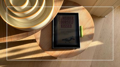 The "Goldilocks" of e-readers - where books and tech meet in one compact device