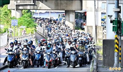 罔顧「行人地獄」？在野大砍近億道安預算 白狂剁85％道路品管費