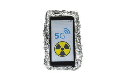 Why people are using aluminium foil to keep their phones cool in summer; Does this simple hack really work?