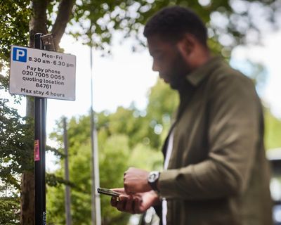‘You owe parking fees’: experts warn of fake RingGo text scam