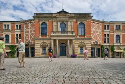 AI-assisted staging draws boos at the Richard Wagner festival in Germany