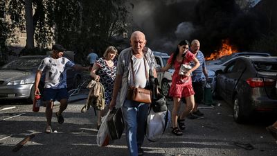 At least 14 dead as Ukraine and Russia exchange strikes