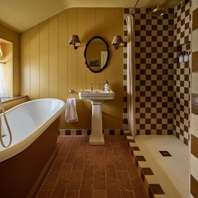 These bathrooms prove how you can squeeze a shower and a bath into a compact floorplan – these are the design tips from pros