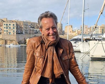 Richard E Grant’s Very Modern Odyssey review – far more thrilling than the Christopher Nolan borefest