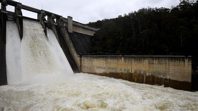 River clean-up flows into data centre climate debate