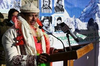 Rescuers recover climber Nirmal Purja's body after avalanche disaster