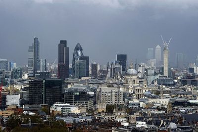 UK economy ‘at risk of recession’ next year if Strait of Hormuz disruption continues