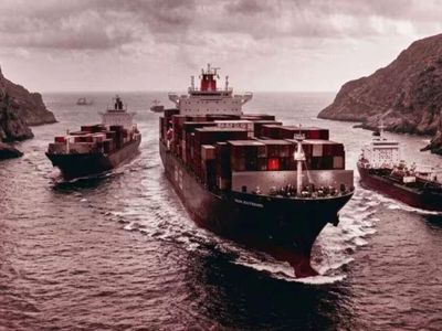 Saudi oil tanker heads to India as Red Sea, Hormuz traffic slows amid attacks