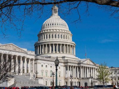 US senate leaders reach funding deal to avoid shutdown during campaign season