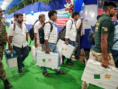 Bankipur, Manjalpur, Datia bypoll counting begins