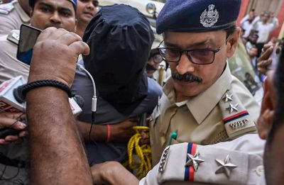 West Bengal STF arrests another suspected associate of Jaish operative Hamim Mondal from Howrah
