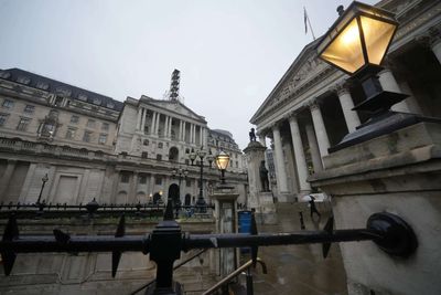 Global Market: UK growth at risk as EY flags inflation surge from Hormuz disruption