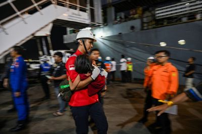 Survivors recall blasts before deadly Indonesian ferry fire