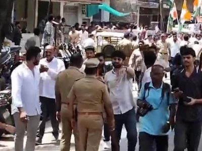 Congress workers protest against ethanol-blended fuel outside Gadkari's Nagpur home; several detained