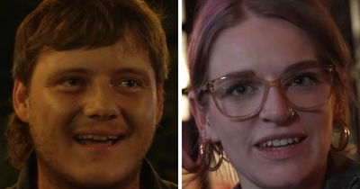 “One Bar. Two Americas.”: Video Comparing Working Class Man And PhD Woman Has Everyone Saying The Same Thing