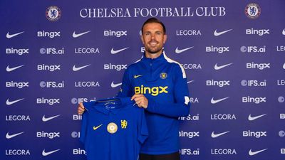 Jordan Henderson Sends Message to Chelsea Ownership After Sealing Blues Transfer