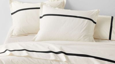 Heard of ‘Tuxedo Stripes’? They Might Just Replace the Hotel Border as Bedding’s Chicest Detail